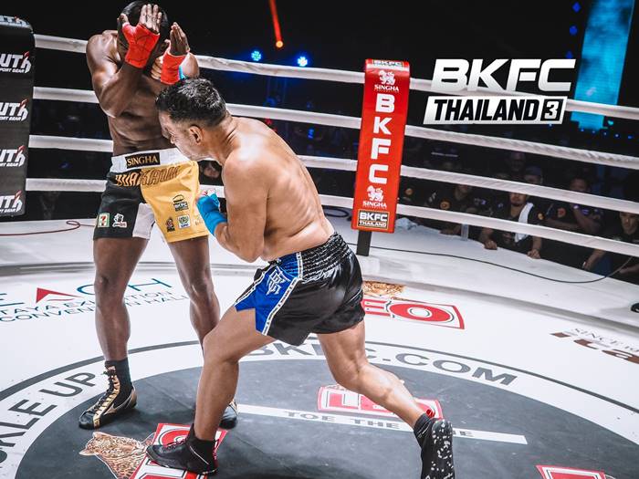 บัวขาว บัญชาเมฆ