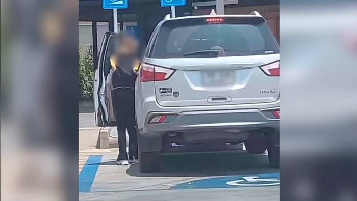 จอดที่คนพิการ