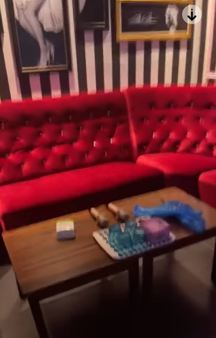 ห้องร้องคาราโอเกะ