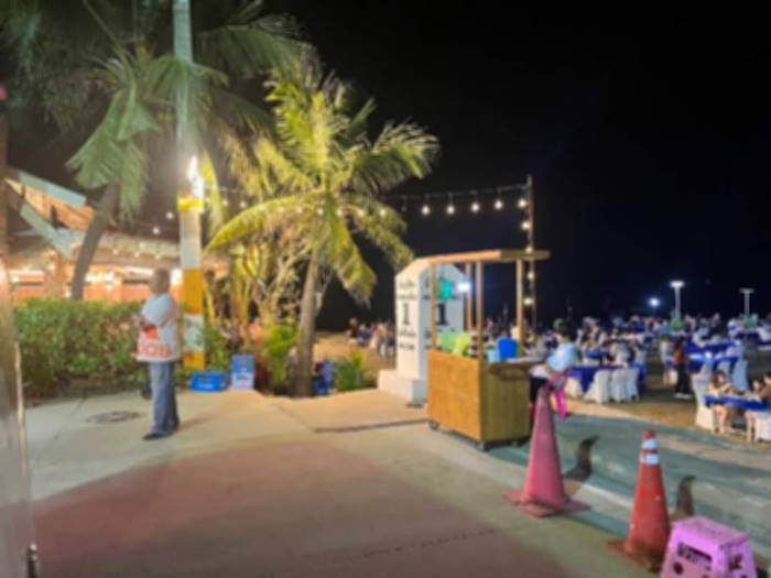 ร้านอาหาร หาดจอมเทียน