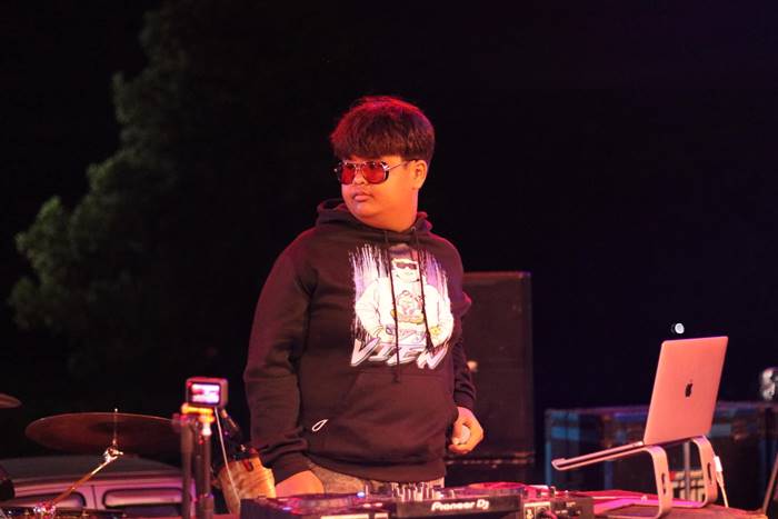  ดีเจวิว