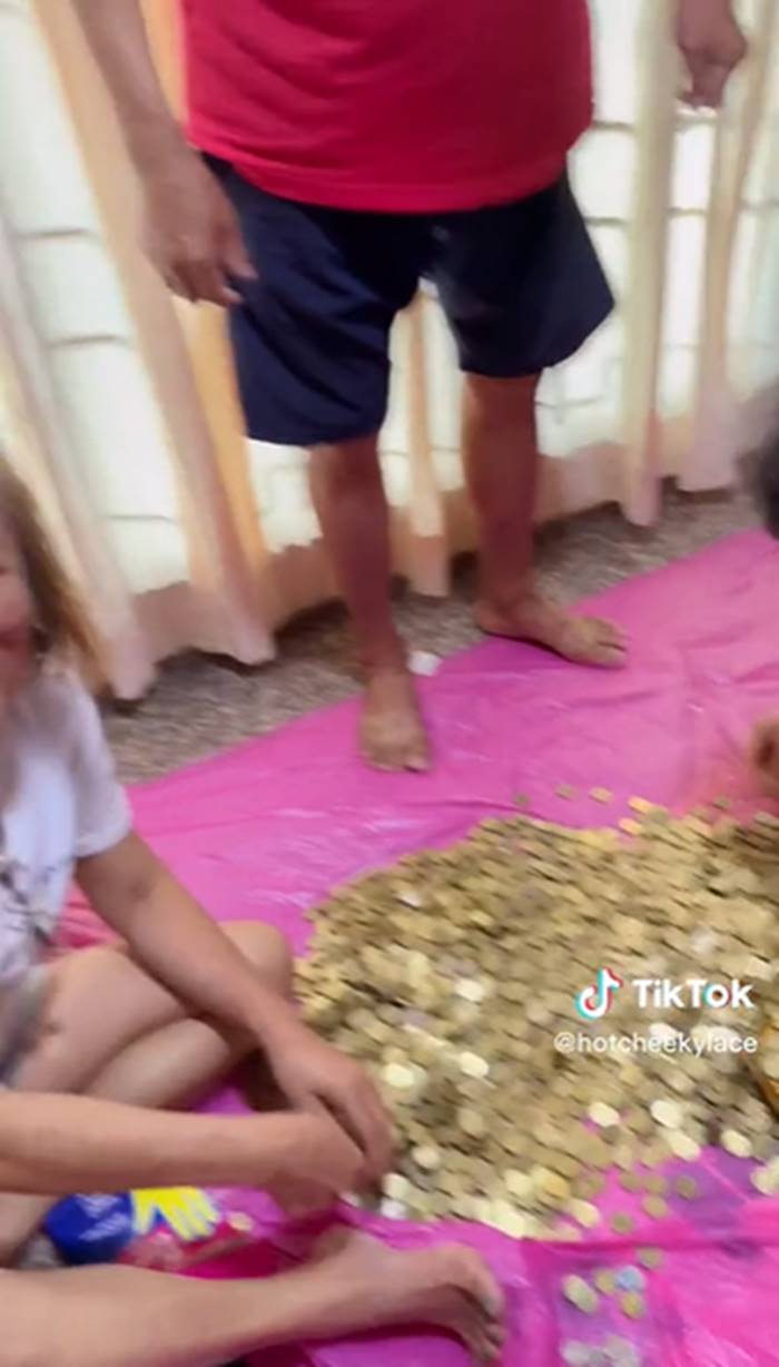 เก็บเงินให้ลูก