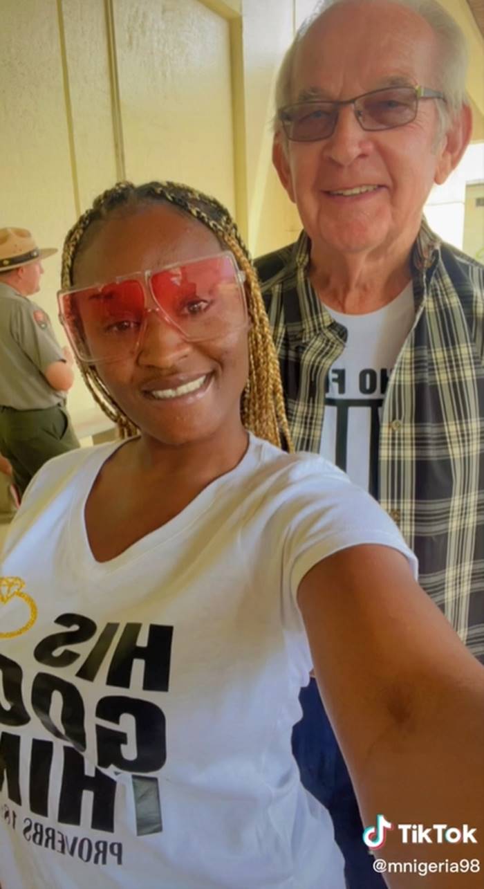 รักต่างวัย