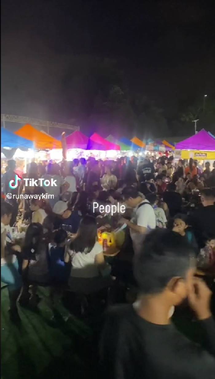 จตุจักร, ตลาดนัด, สิงคโปร์