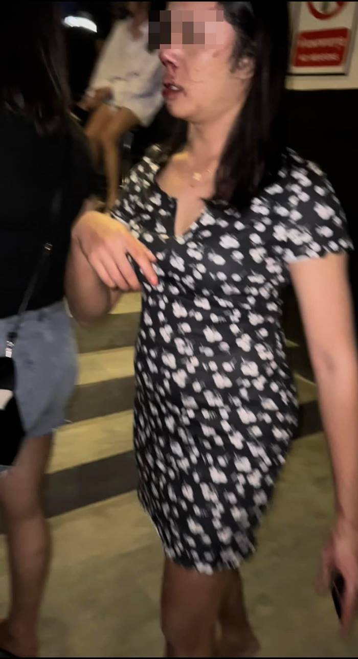 การ์ดรุมกระทืบลูกค้า