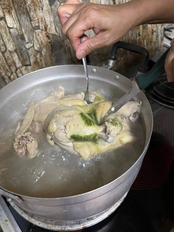 ไก่ไหว้เจ้า