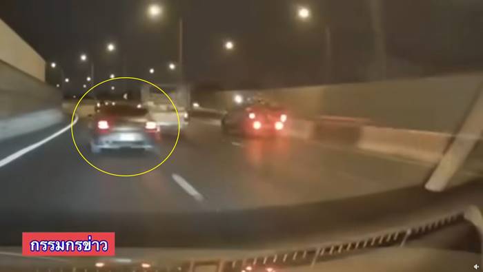 รถชนบนทางด่วน