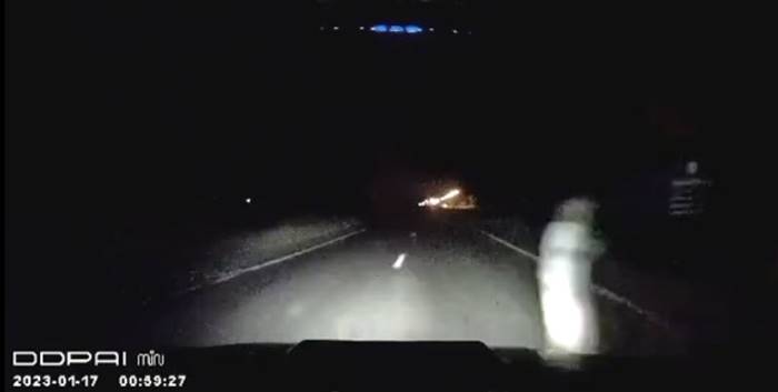  ผียายชุดขาว