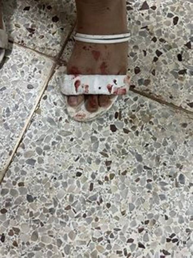 การ์ดรุมกระทืบลูกค้า