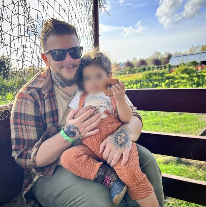 พ่อตั้งท้อง