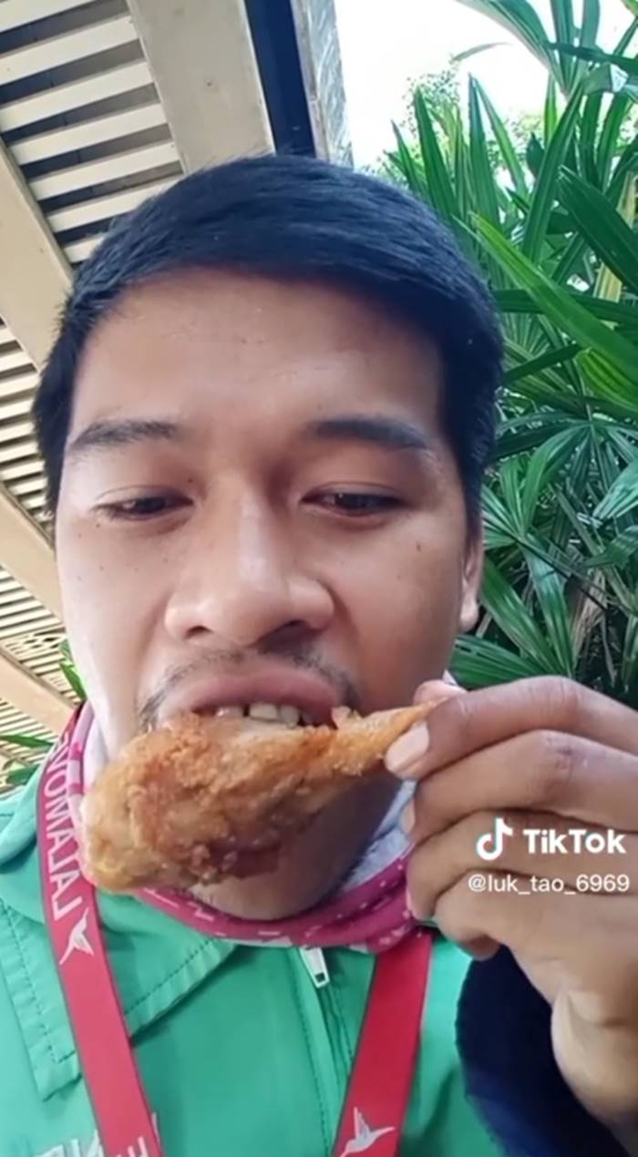 TikTok, เคเอฟซี