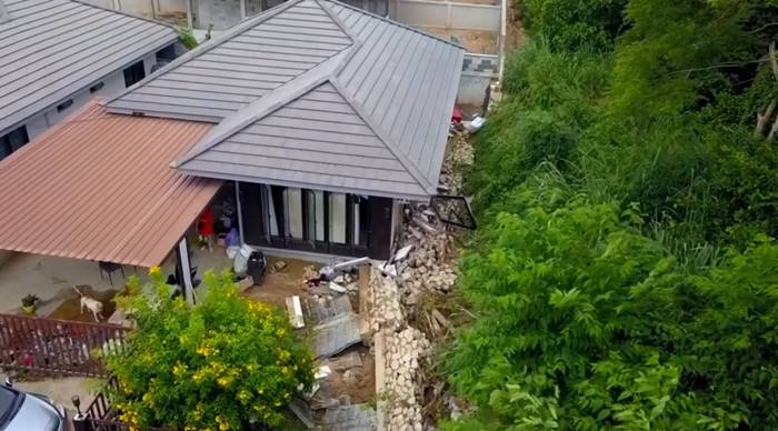 บ้านพัง