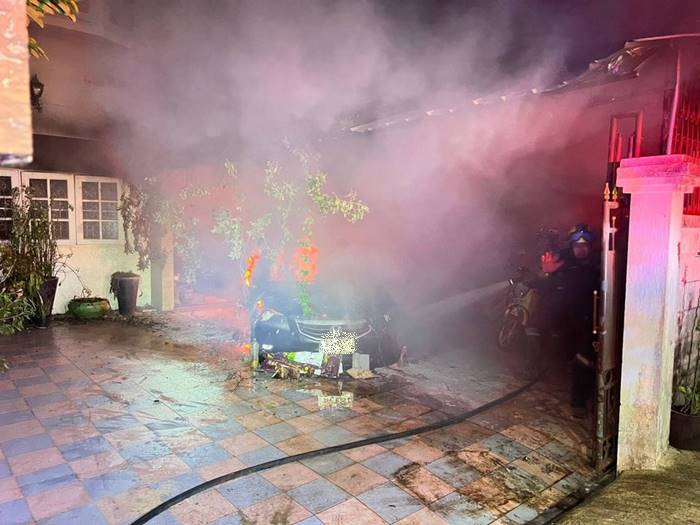 ไฟคลอกตาย, ตายปริศนา