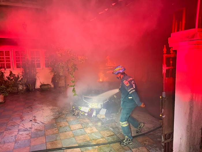 ไฟคลอกตาย, ตายปริศนา