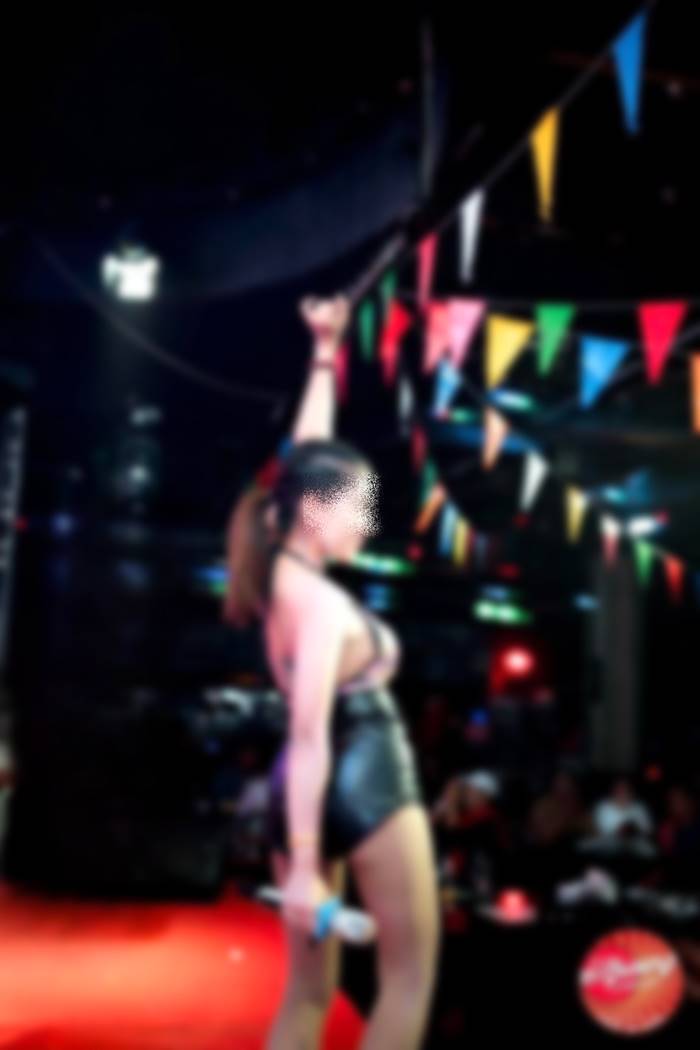  ครูฉาว, ข้าราชการฉาว