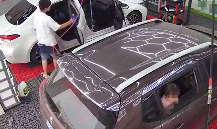 ประตูรถหนีบ