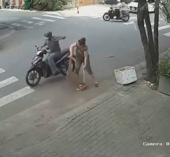 กระชากสร้อย