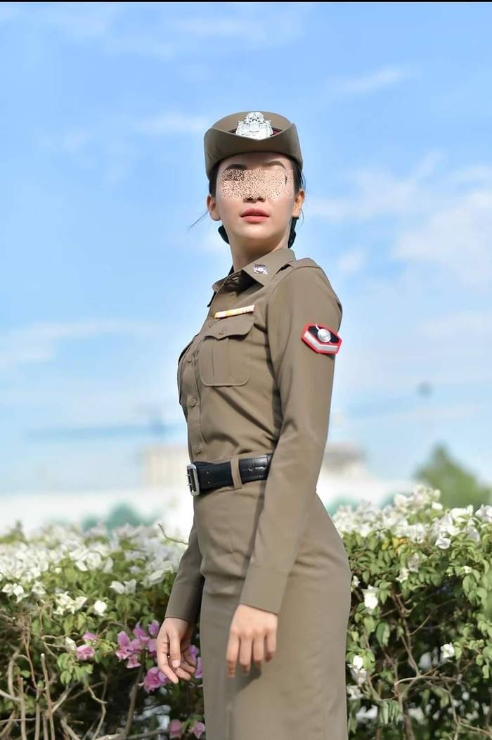 ตำรวจติดยศ