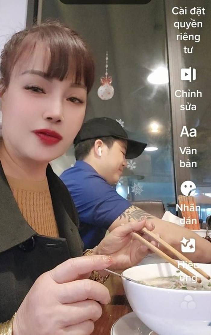 รักต่างวัย