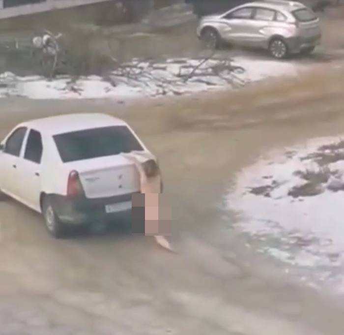 ผู้หญิงแก้ผ้า