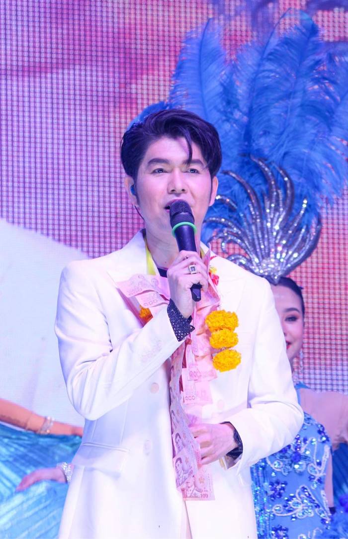 กุ้ง สุทธิราช, วัดบางกระบือ