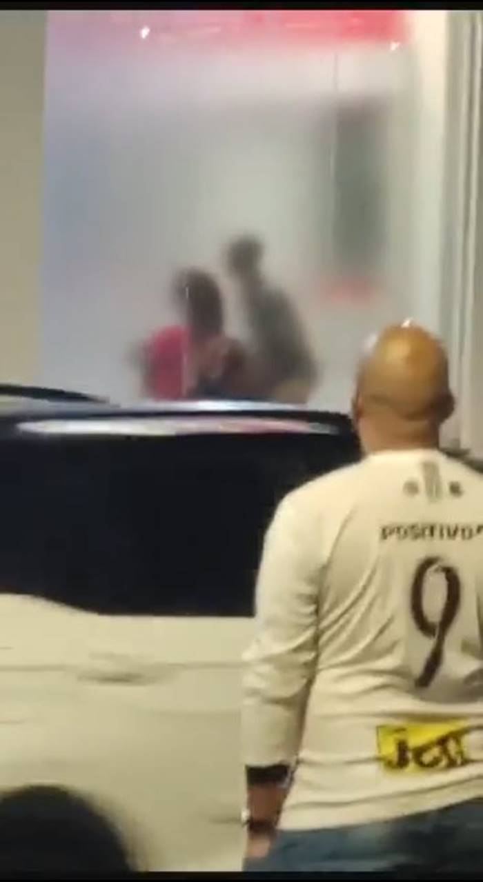 คู่รักมีเซ็กส์