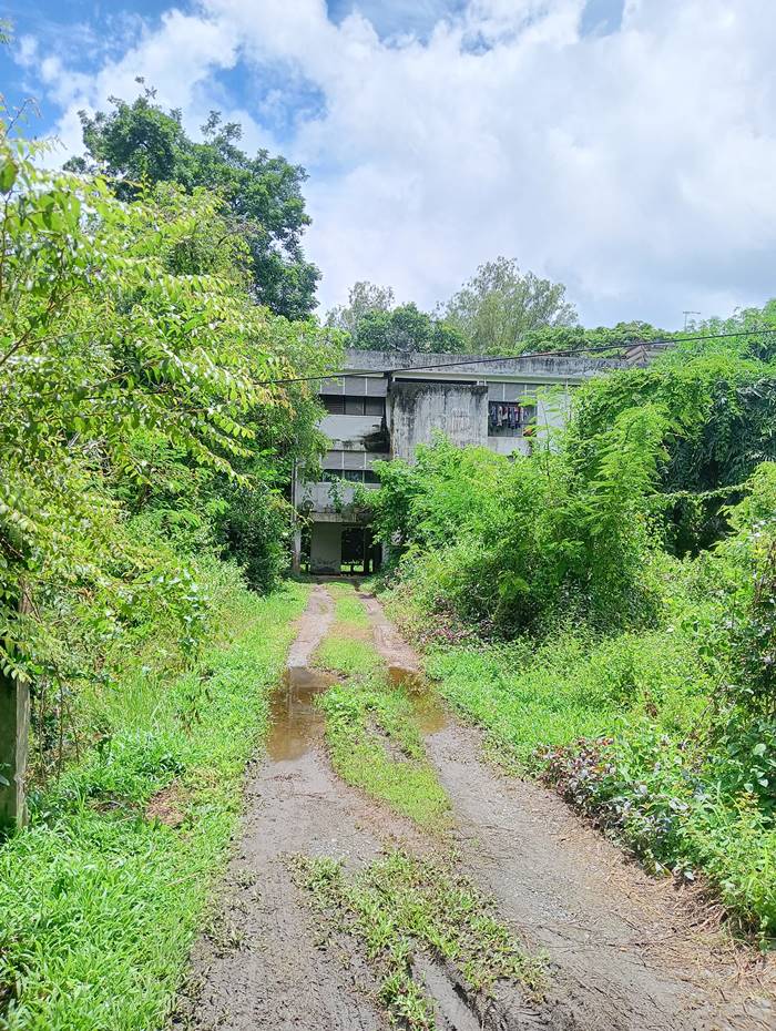 บ้านผีสิง