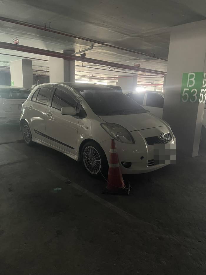 จอดรถในคอนโด