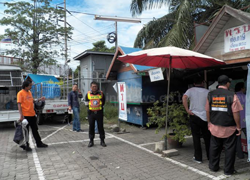 เด็ก 2 สถาบันปทุมธานีไล่ยิงกันอลหม่านดับ 1 ราย