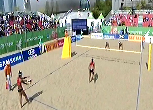  วอลเลย์บอลชายหาดหญิงไทย ทีม 2 คว่ำคาซัคฯ 2-1 เซต