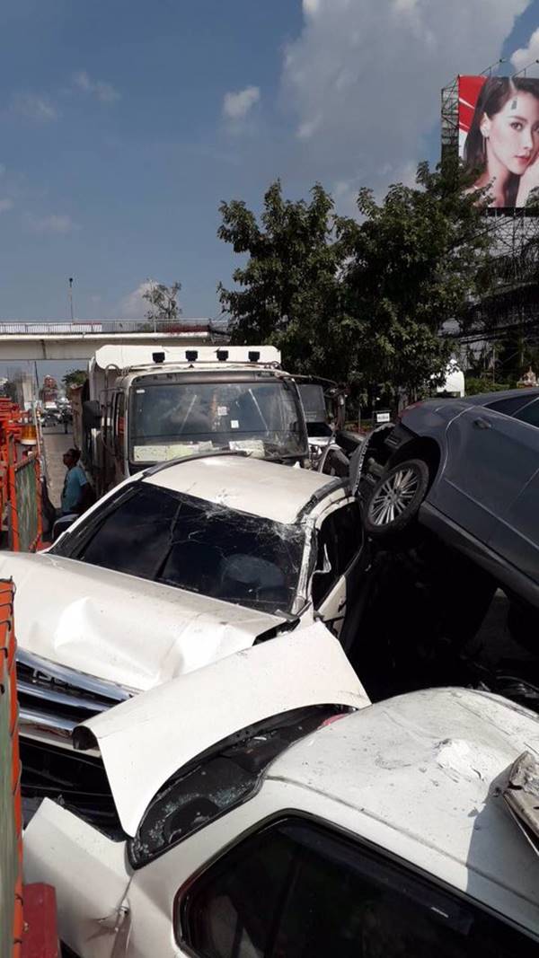 10 ล้อเบรกแตก