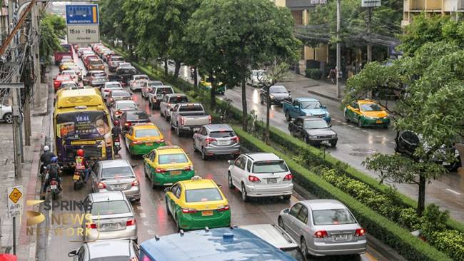 ปิดถนนลาดพร้าว 1