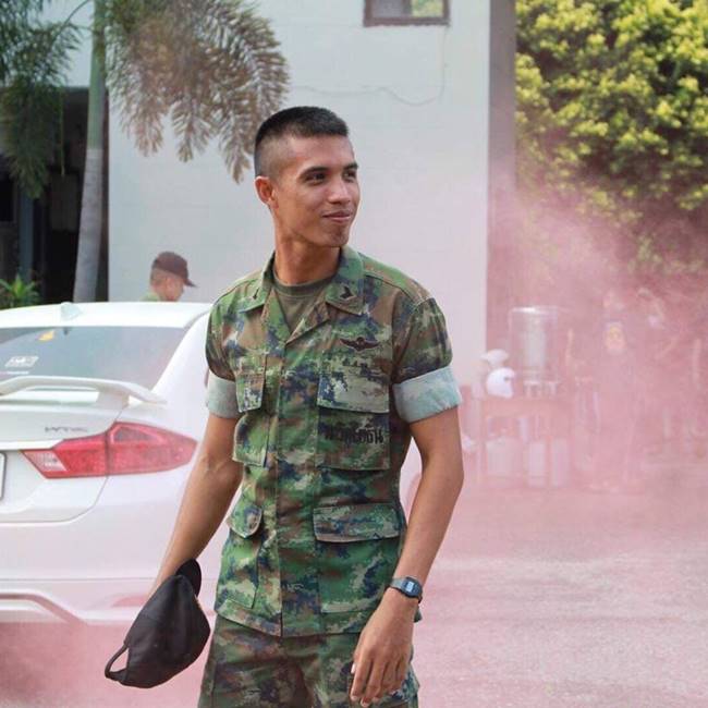 ทหารเรือถูกปลาแทงคอดับ