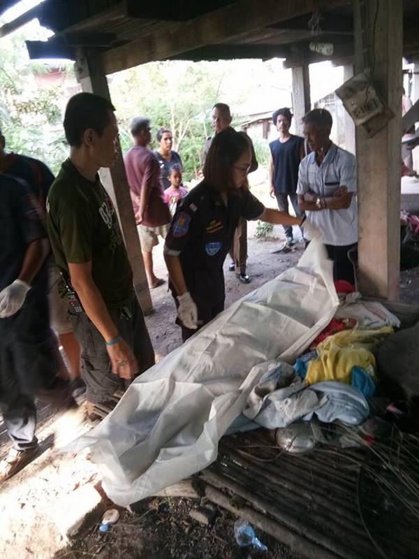 เด็ก 10 ขวบ ใช้เข็มขัดผูกคอดับ