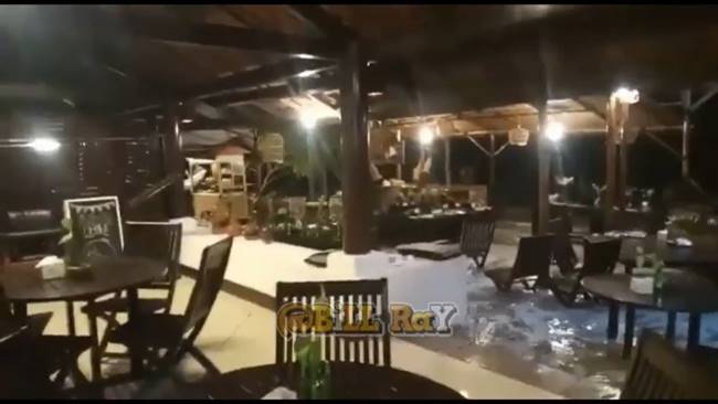 สึนามิอินโดฯ