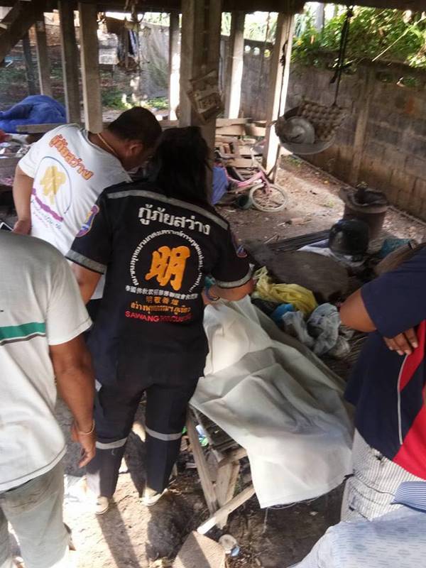 เด็ก 10 ขวบ ใช้เข็มขัดผูกคอดับ