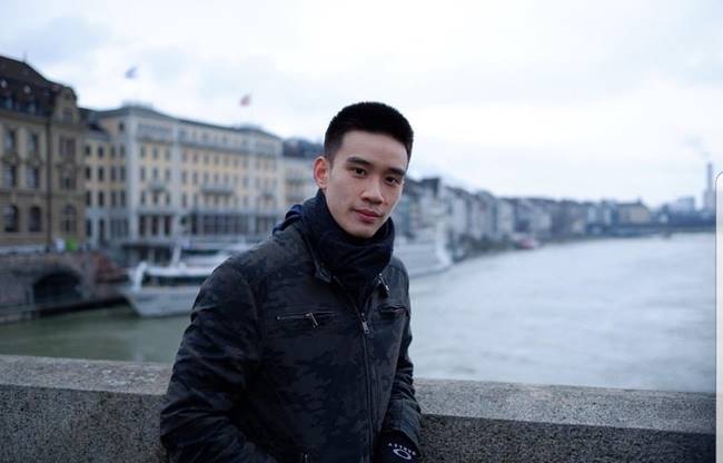 นักแบดหนุ่มไทย