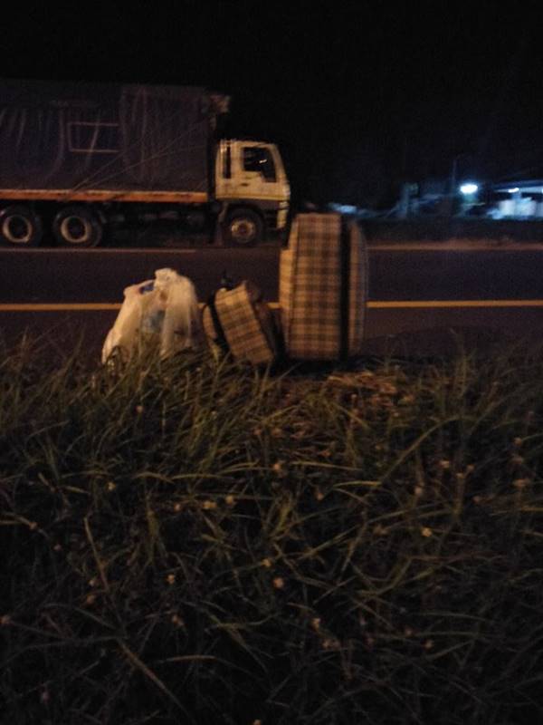 สาวโวยถูกรถทัวร์ปล่อยทิ้ง