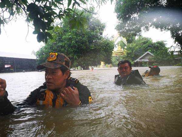 ประยุทธ์ ขอบคุณ บิณฑ์ บรรลือฤทธิ์