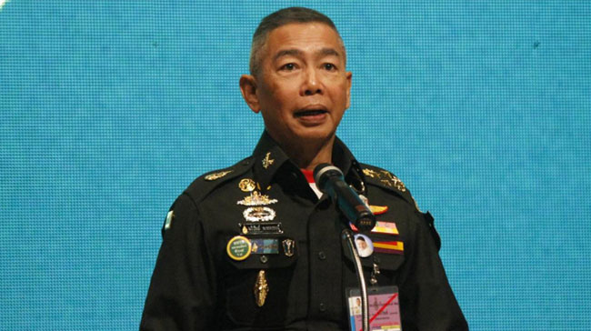 ปิยบุตร แสงกนกกุล อภิรัชต์ คงสมพงษ์ 
