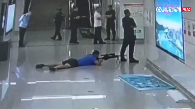 คนร้ายจับตัวประกัน