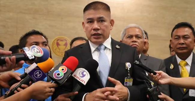 ธรรมนัส พรหมเผ่า