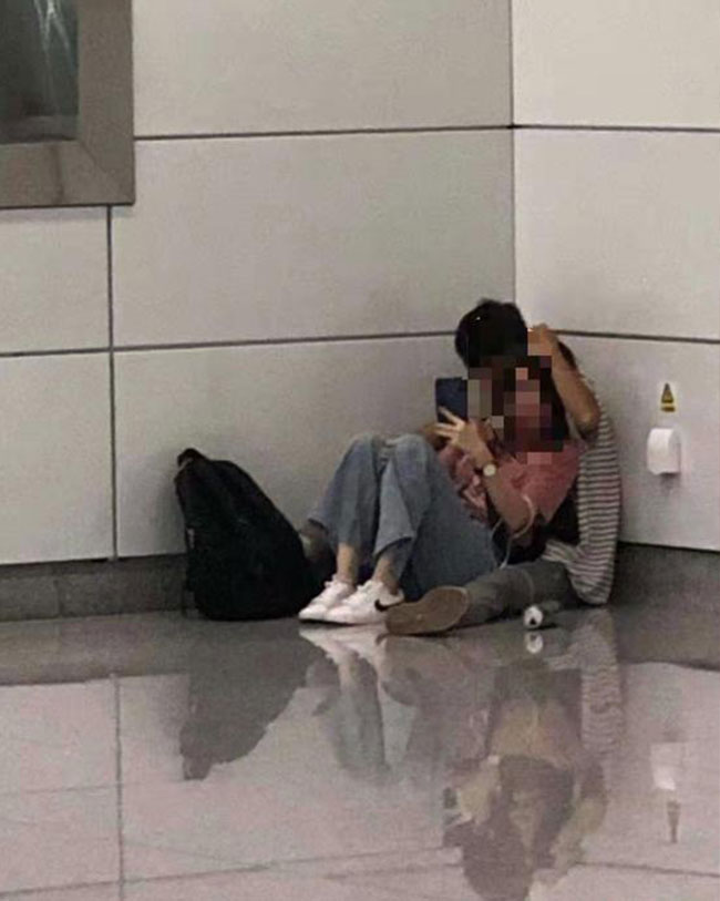 คนร้ายจับตัวประกัน