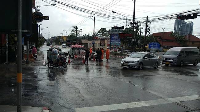 พายุฤดูร้อนถล่มพัทยา