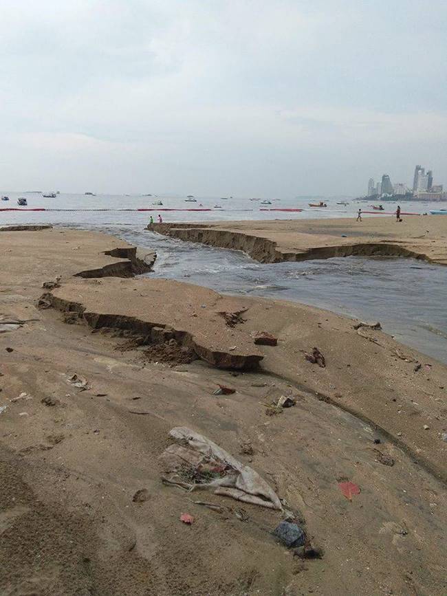 พายุฤดูร้อนถล่มพัทยา