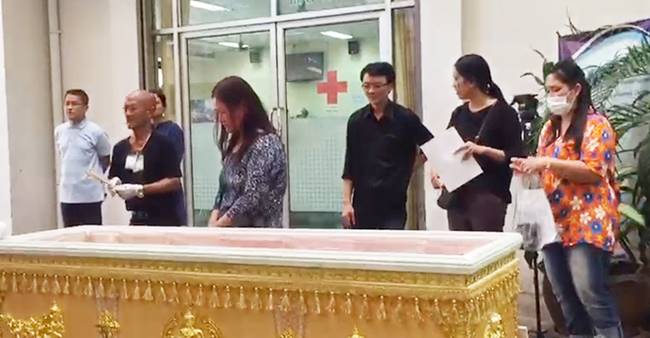 เหยื่อไฟไหม้เซ็นทรัลเวิลด์