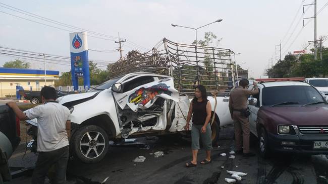 รถชนกัน