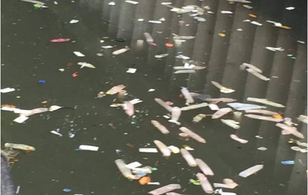 โรงแรมทิ้งถุงยางอนามัย