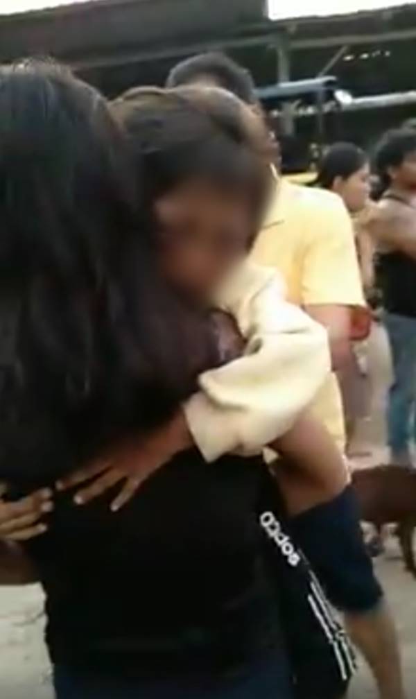 แม่ทำร้ายลูก