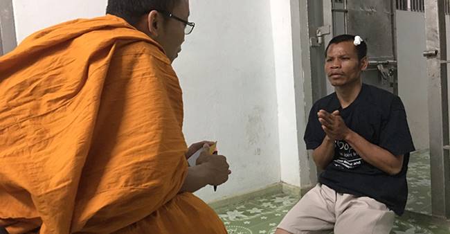 พระฆ่าพระ